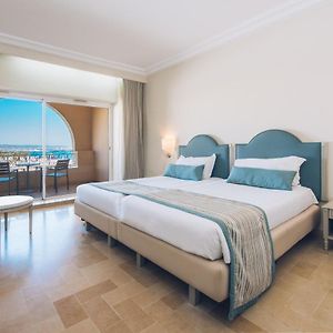 Camera con letto king size